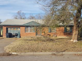 2002 E Cedar Ave, Enid, OK 73701