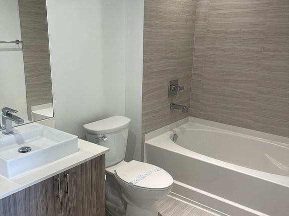 5th image of 425 NE 35th St #217