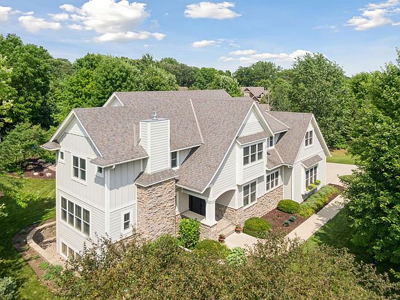 2nd image of 20750 Parkview Ln