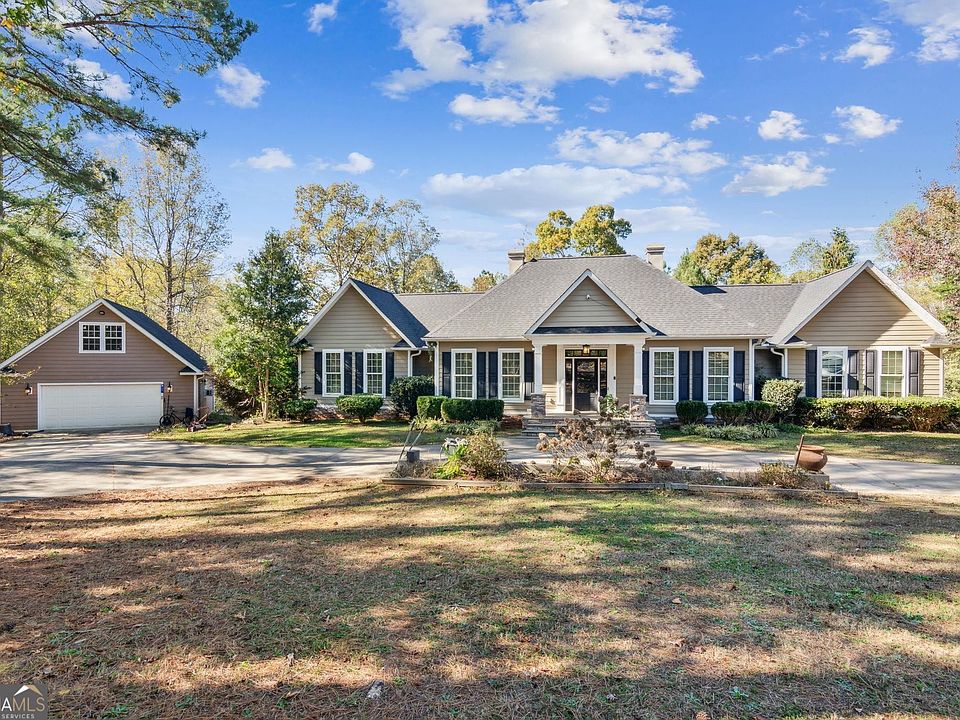 1st image of 137 King Richard Dr