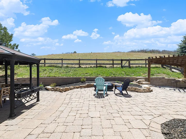 2212 Ridgetrail Dr — Photo 34
