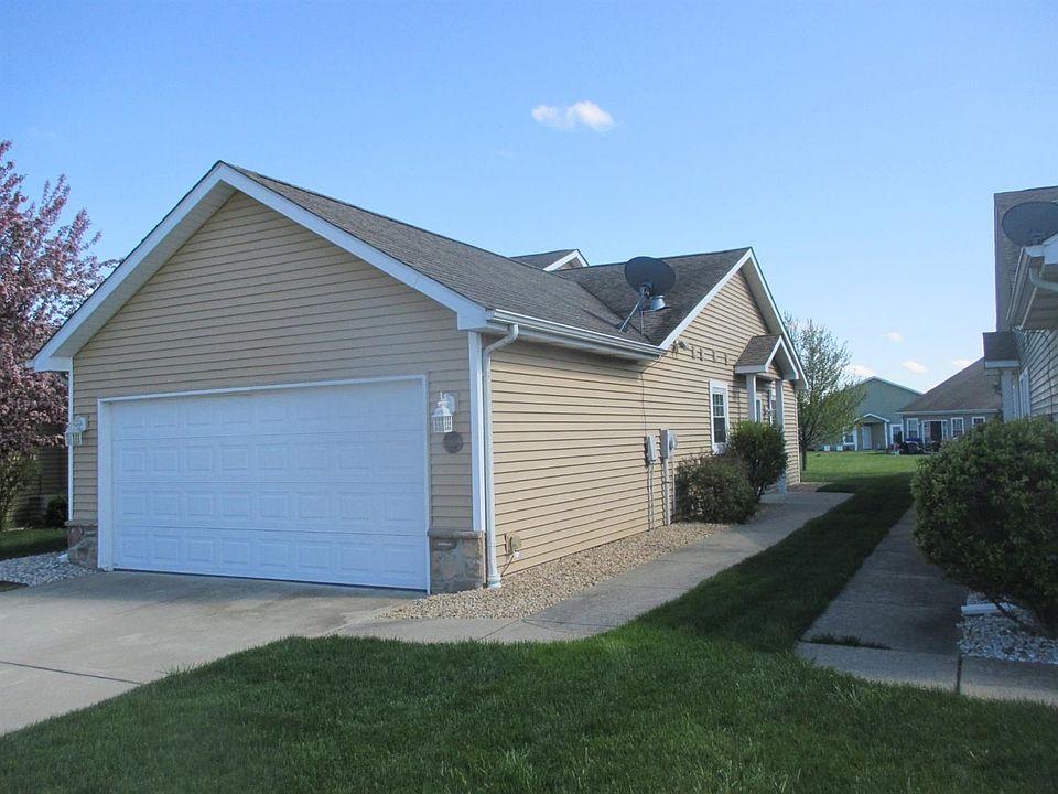 1st image of 1821 E 105th Pl