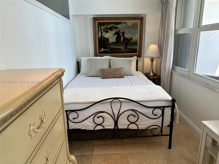 6039 Collins Ave #1510 — Photo 10