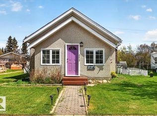 5212 51st Ave, Mundare, AB T0B3H0