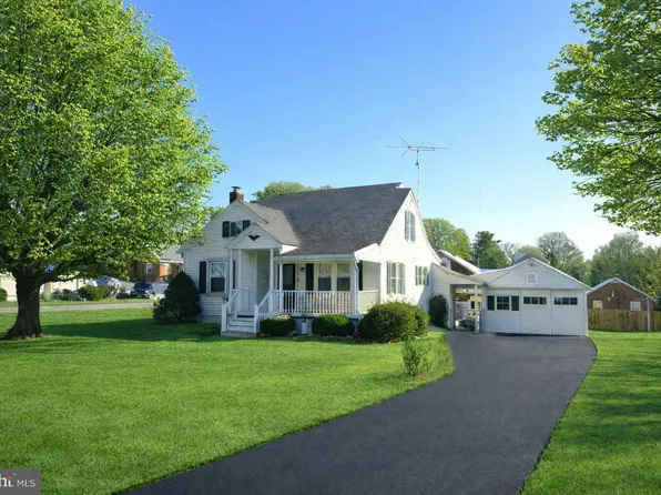 355 S Camp St, Red Lion, PA 17356