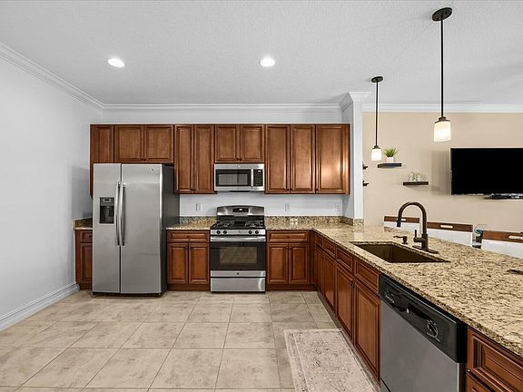 4th image of 6244 NW Helmsdale Way