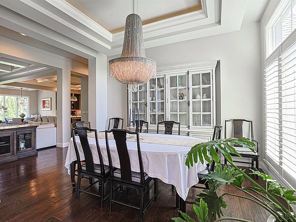 4th image of 8880 Bayside Ct