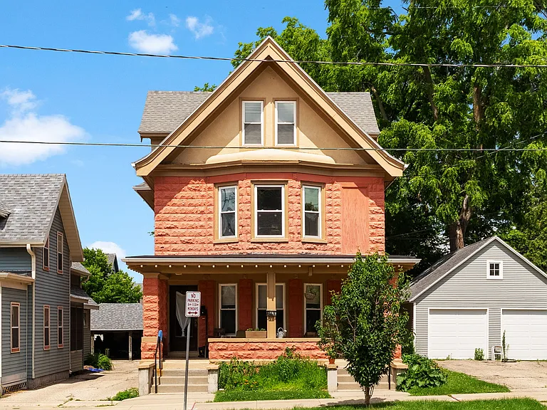 611 S Baldwin St — Photo 13