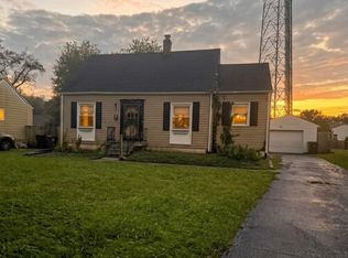 310 McArthur Dr, Saint Matthews, KY 40207
