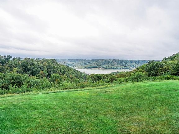 2nd image of 153 Palisades Pointe Dr #2