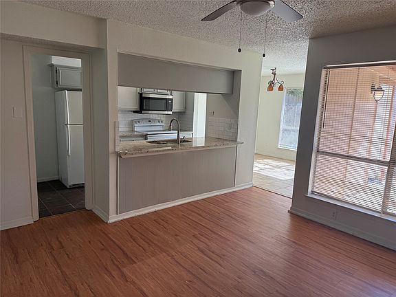 2nd image of 2016 Westbain Dr