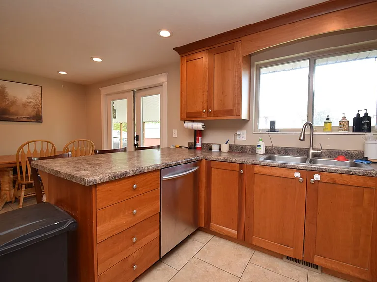 3638 W Jasmine St — Photo 8
