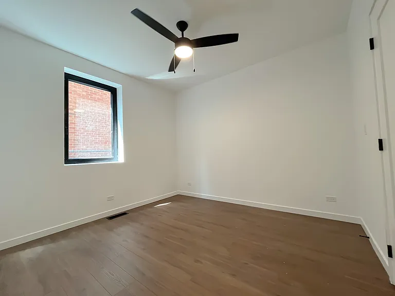 3710 N Kenmore Ave #1 — Photo 7