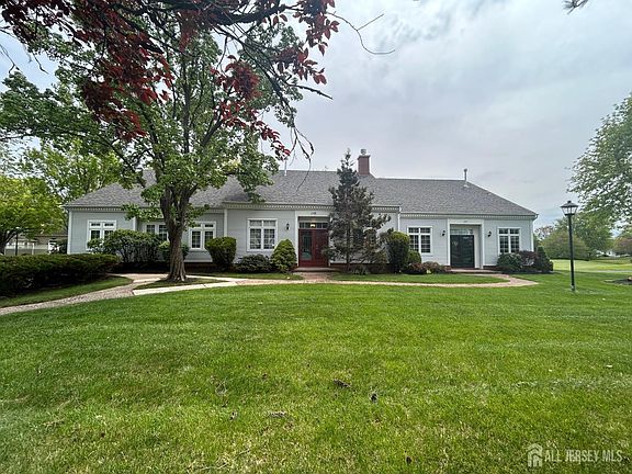 2nd image of 48 Winthrop Rd #B