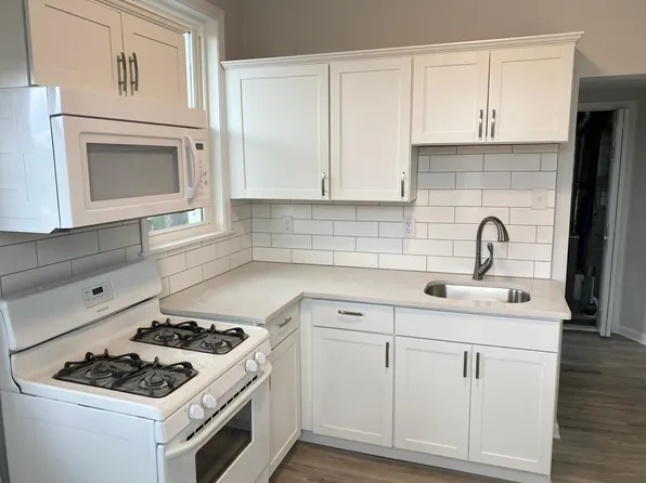 2850 Broadway Ave APT 2, Pittsburgh, PA 15216