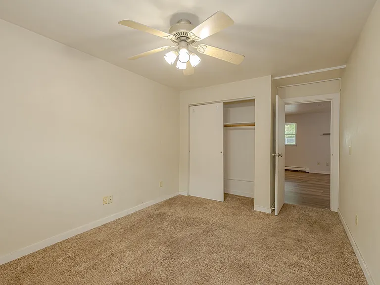 836 Vine Ave — Photo 11