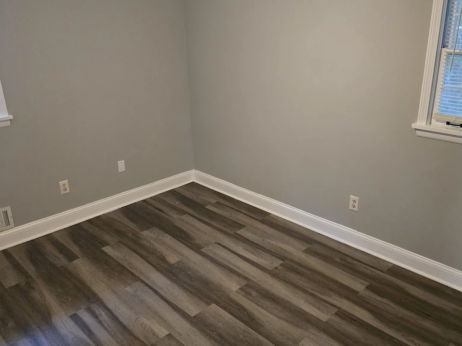 4 bed, 3.5 bath, 1060 sqft, $1,700 — Photo 3