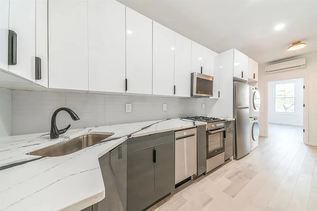 1 bed, 650 sqft, $2,350 — Photo 1