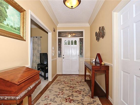 4th image of 4639 Woodlands Village Dr