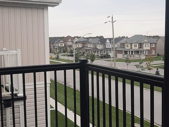 5th image of 215 Melody Ln