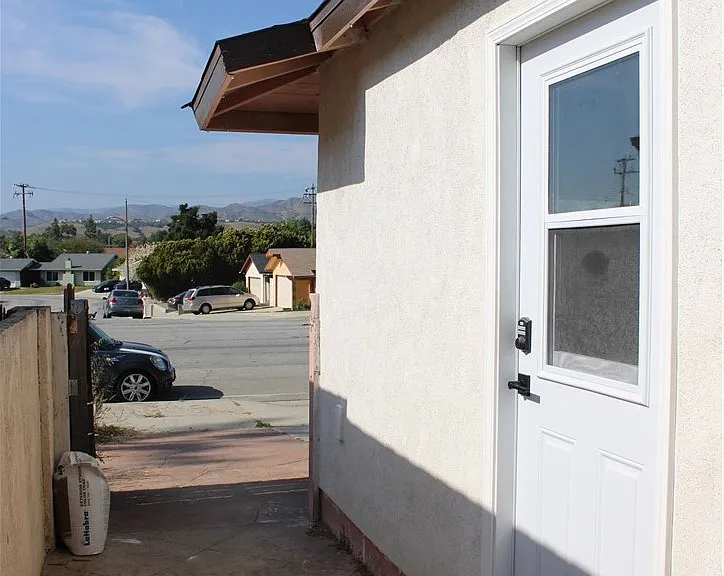 5776 Katherine St — Photo 15