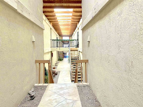 2nd image of 147 Calle Ojo Feliz Unit K