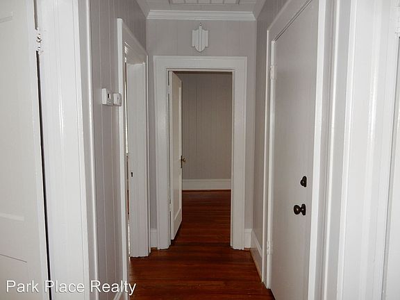 4th image of 518 Linden St SE #B