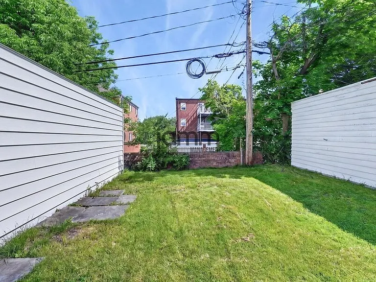 19239 Winslow Rd — Photo 53