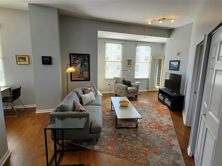 475 W 12th Ave #8H — Photo 8