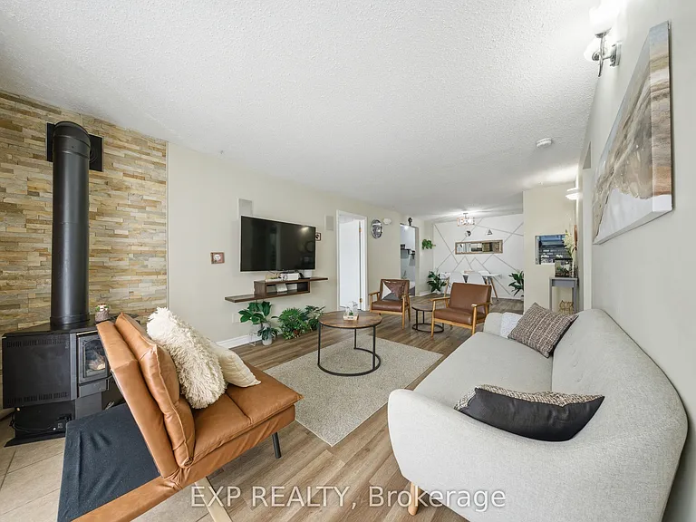 1096 Jalna Blvd #28 — Photo 17