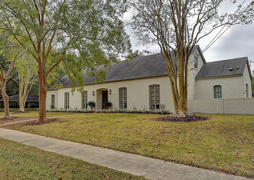 1st image of 12030 Chester Dr