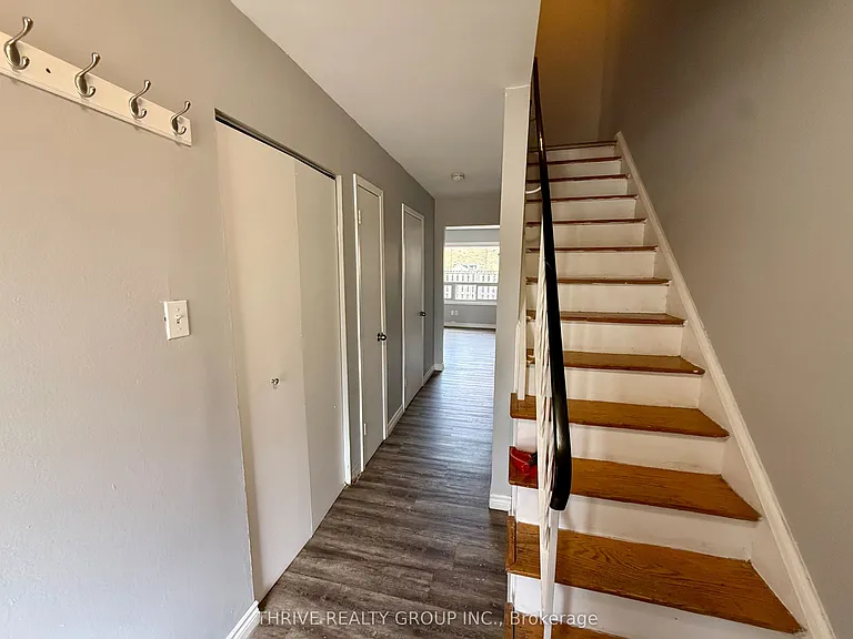 161 Toulon Cres — Photo 11