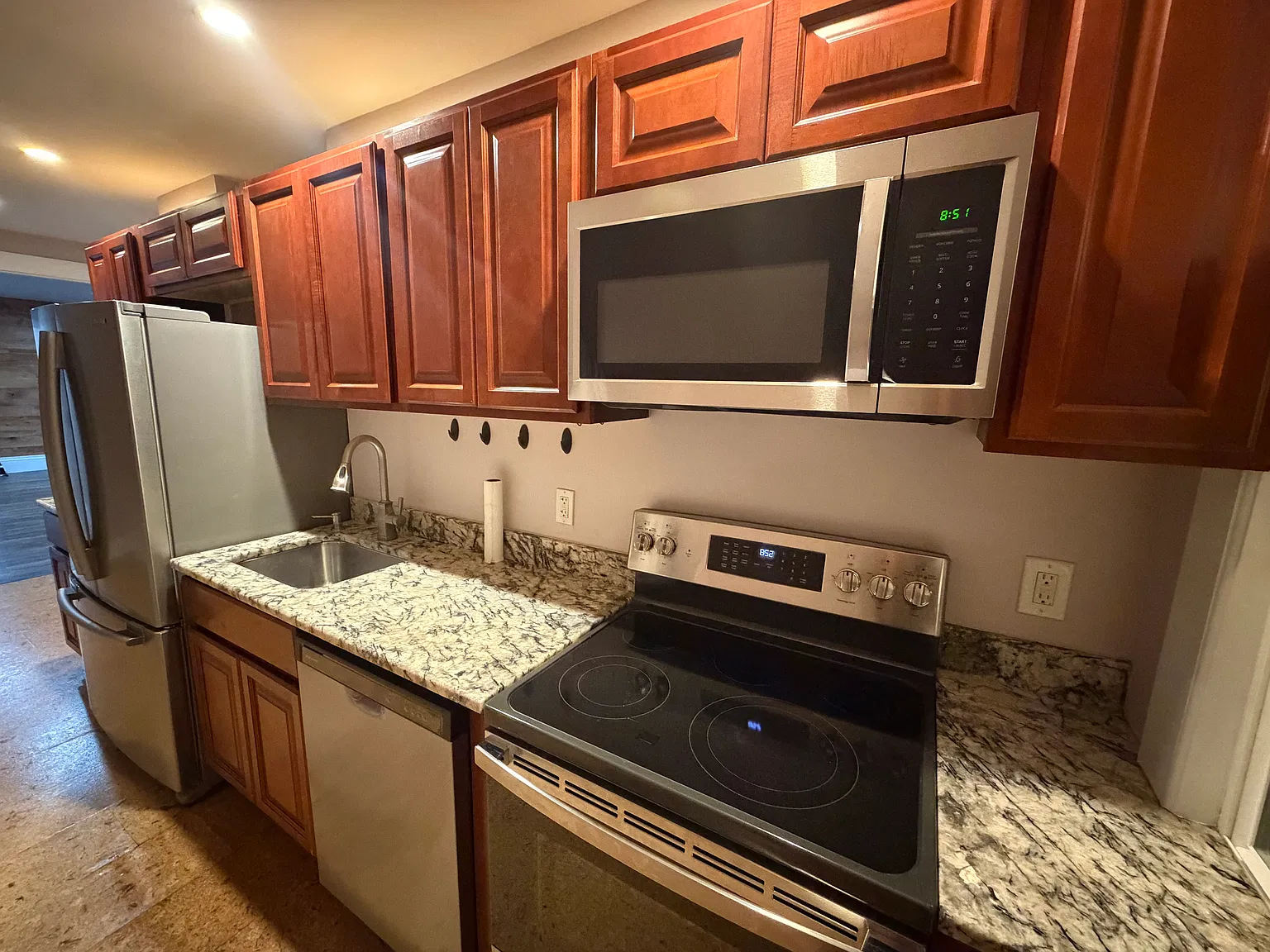 2 bed, $2,100 — Photo 1