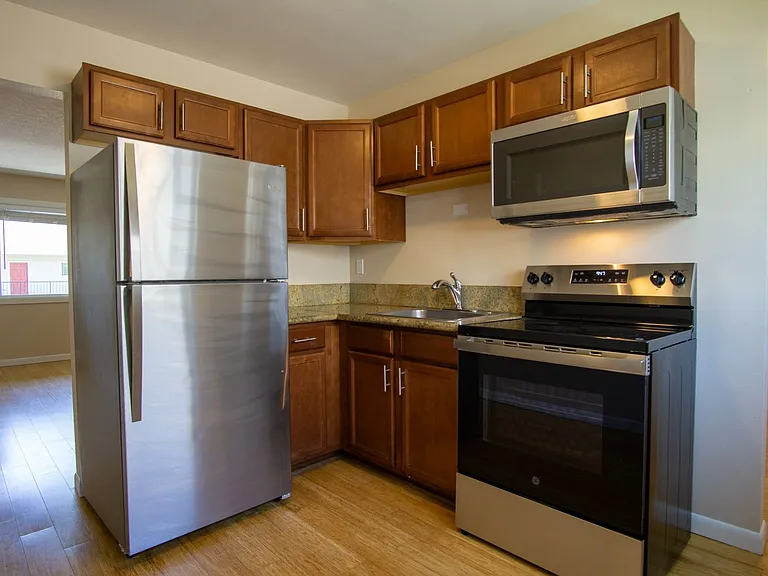 Charming St. John's 2-Bedroom Ready Soon W Free Rent! — Photo 6