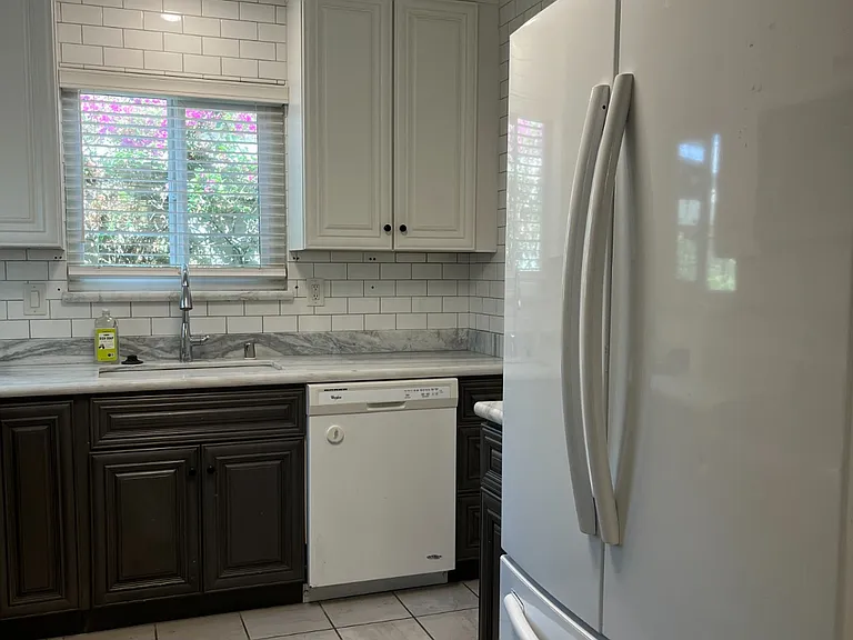 190 Truckee Ln — Photo 11