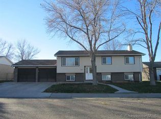 909 19th St, Wheatland, WY 82201