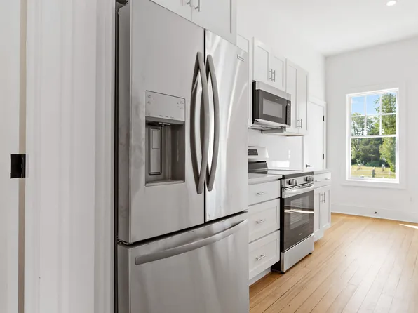 5 Bells Neck Rd #3, West Harwich, MA 02671