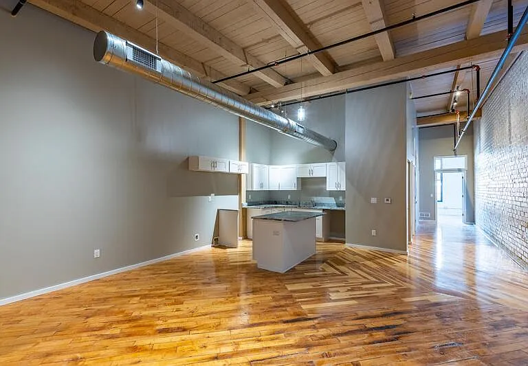 116 N 4th St #301 — Photo 2