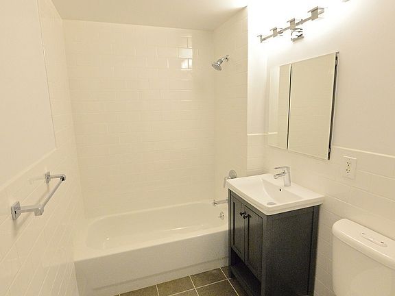 2nd image of 15 W 116th St APT 5D