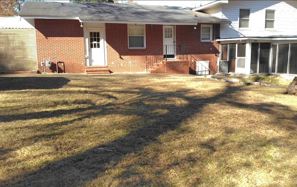 2nd image of 216 Whippoorwill Ln