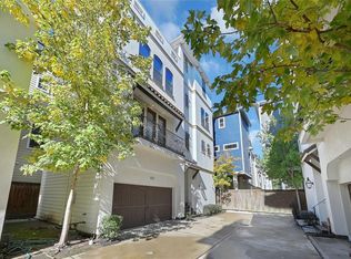 1137 W 15th 1/2 St, Houston, TX 77008