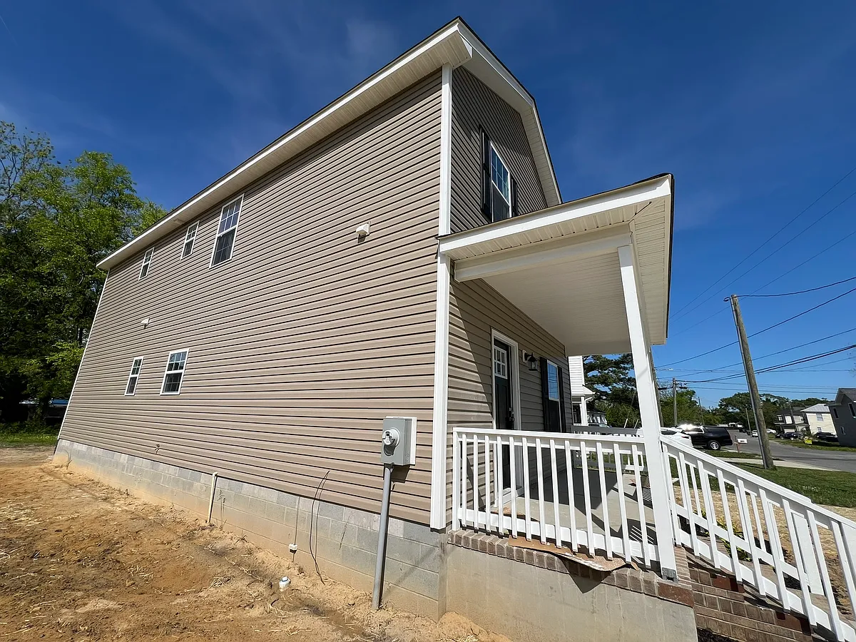 Building Photo - 606 Mason Ave