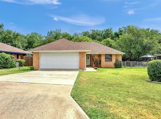 709 Patricia Dr, Sherman, TX 75090