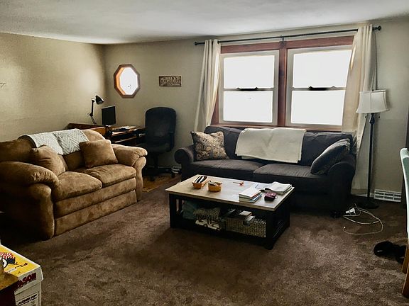 3rd image of 440 Tilden Dr