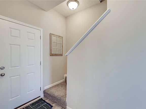 4th image of 6412 Woodland Ln