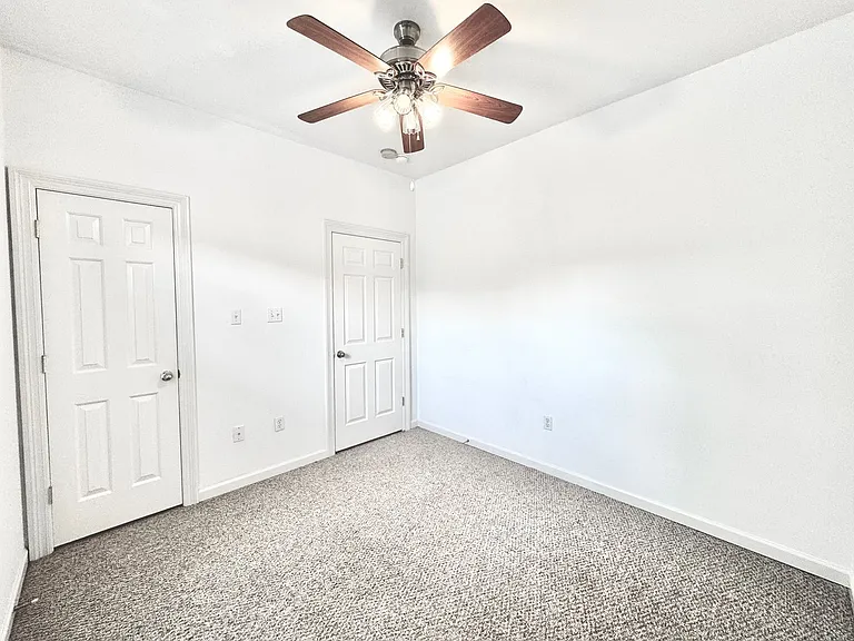413 Lake Worth Dr — Photo 16