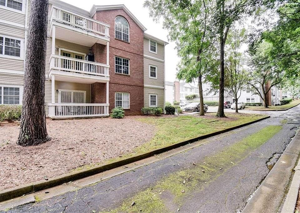 1st image of 4242 Courtside Dr