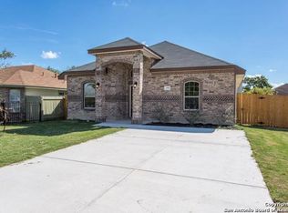 3450 Aragon Dr, San Antonio, TX 78211