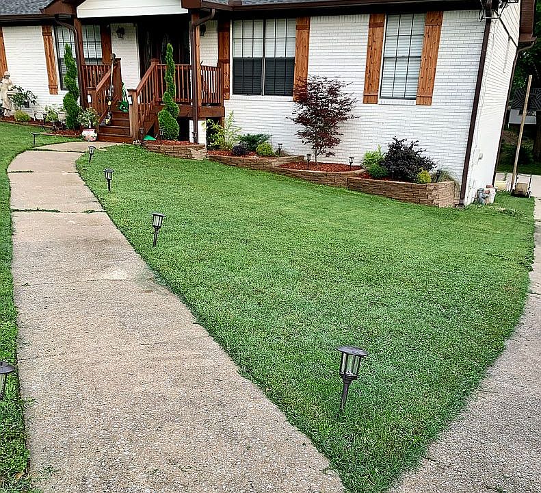 2nd image of 700 Wilderness Rd
