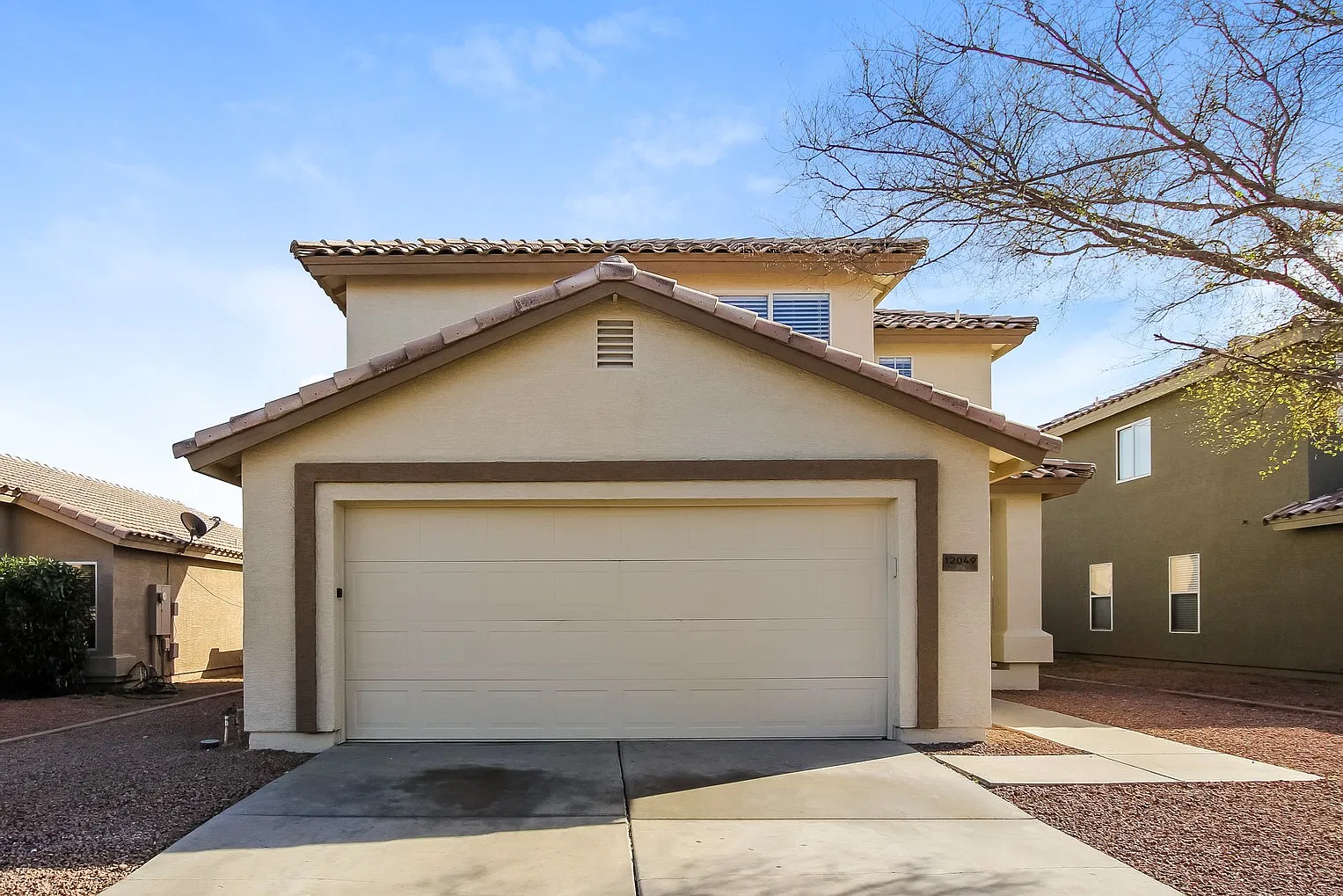 4 bed, 2.5 bath, 1385 sqft, $1,865 — Photo 1